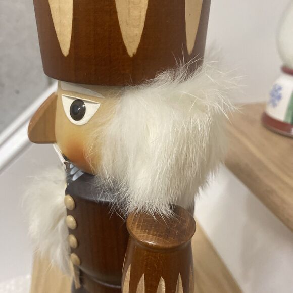 Christian Ulbricht Seiffener Nutcracker 15.5" Germany Natural Wood Half Mustache - Picture 8 of 12